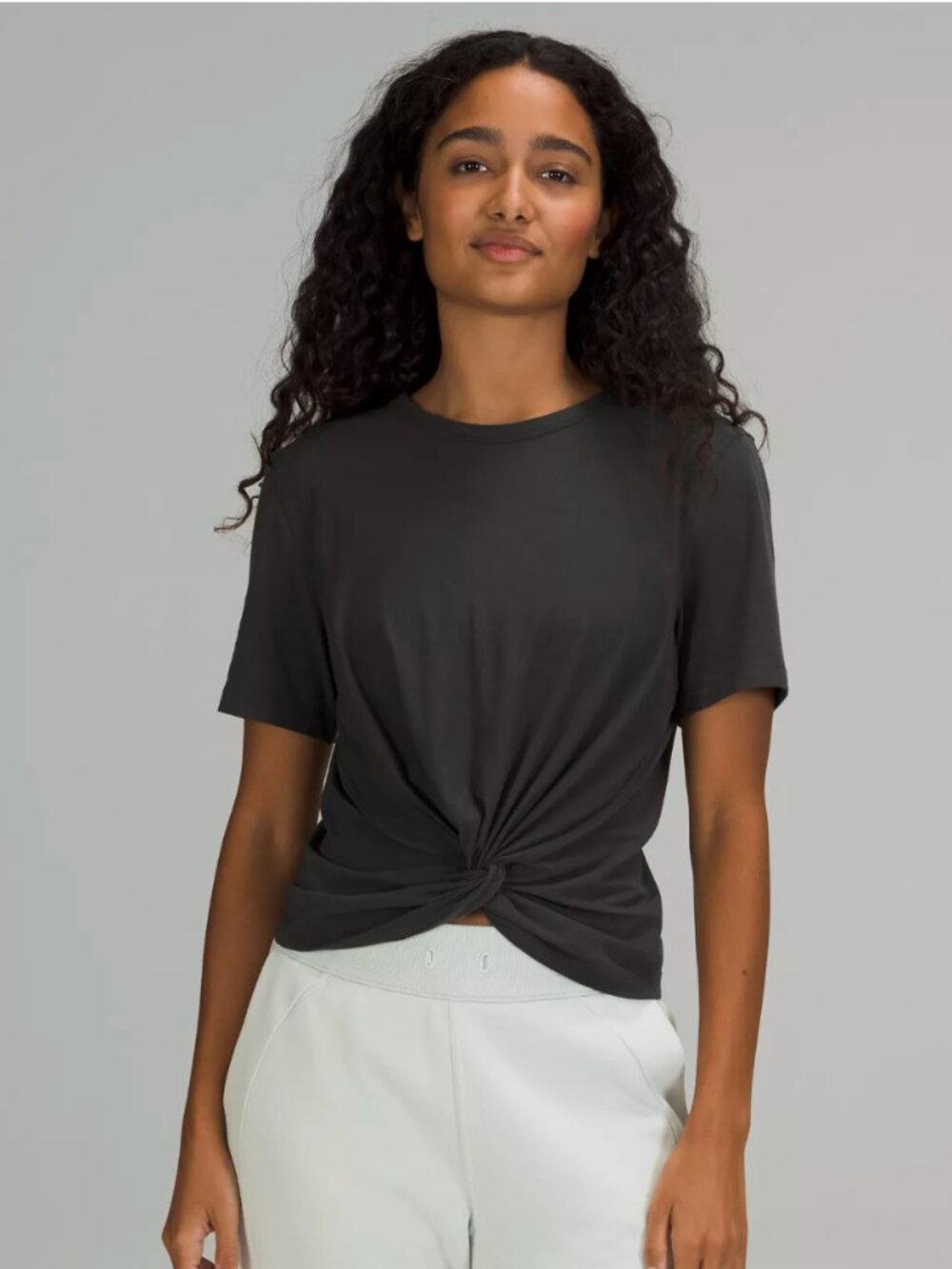 Lululemon Crescent T-Shirt, crop, Size 6, Black color